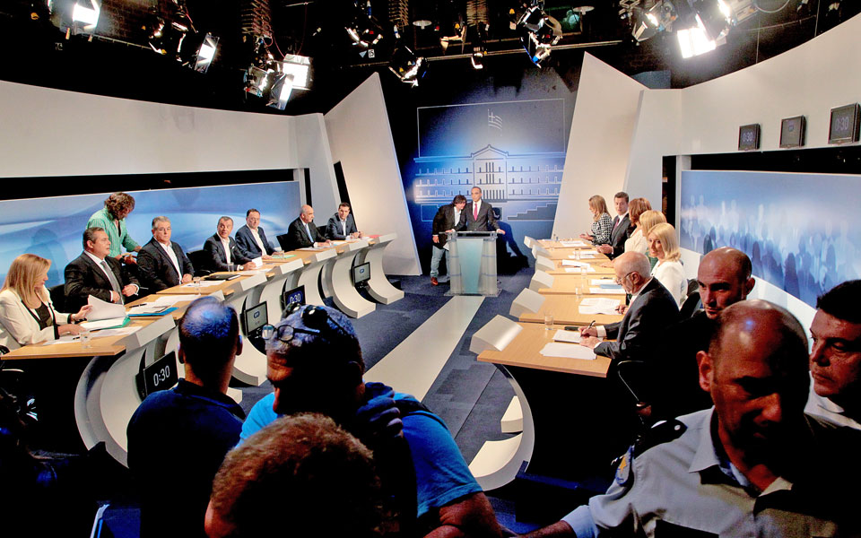 ενταση-και-συνωστισμός-δημοσιογράφω-2100658