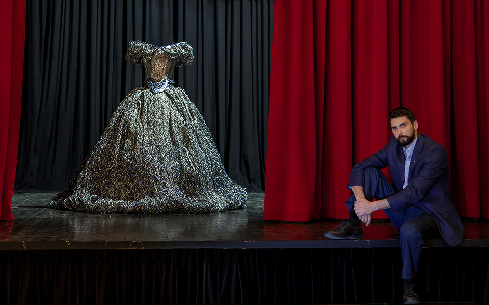 ο-γλύπτης-νίκος-φλώρος-επίσημος-εκπρό-2100440