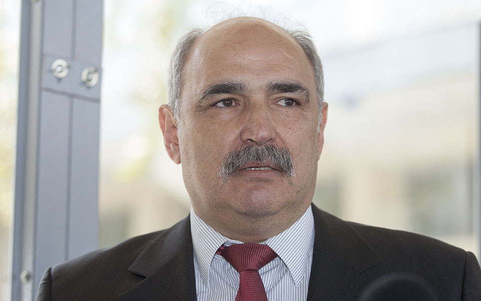 θέμα-μ-μπόλαρη-θέτει-το-τμήμα-δικαιωμά-2102769