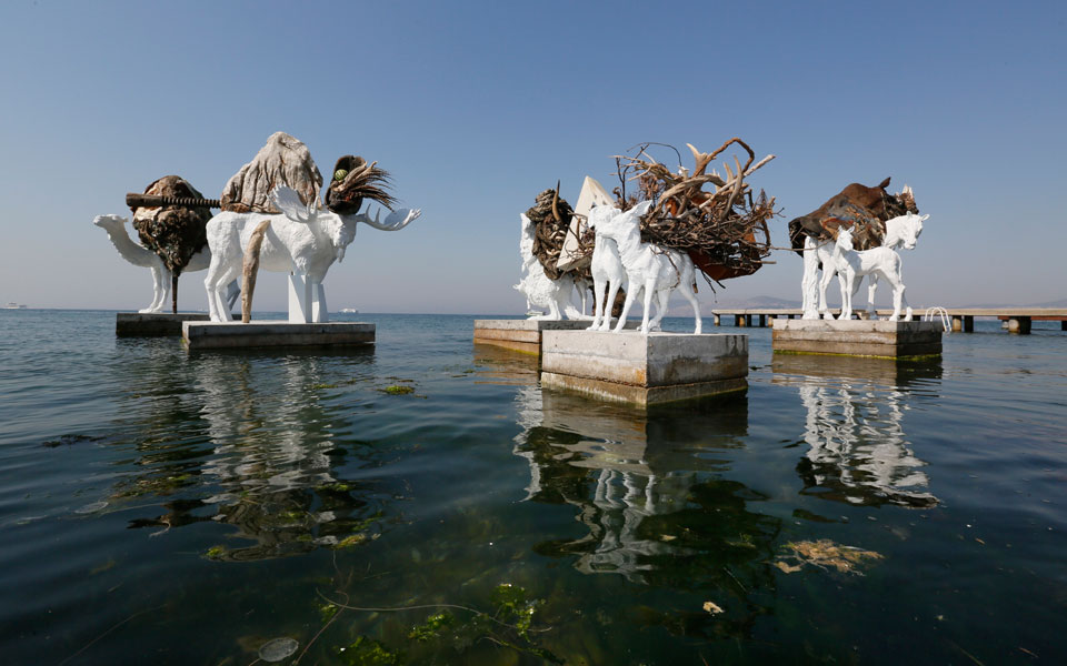 η-πόλη-ανάμεσα-σε-κύματα-tέχνης-και-ιστο-2100976