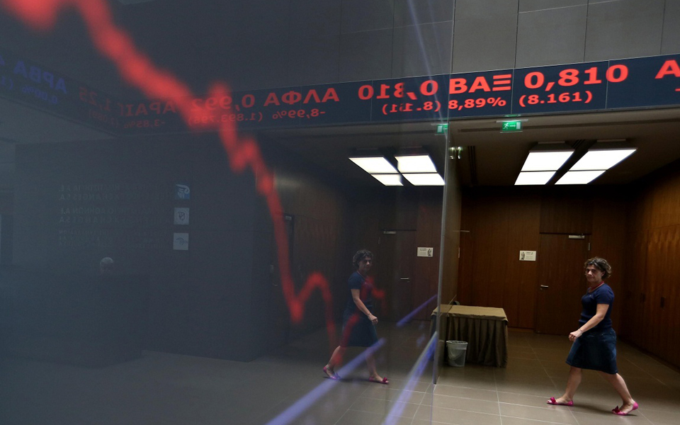 νέο-σφυροκόπημα-σε-τραπεζικές-μετοχέ-2102706