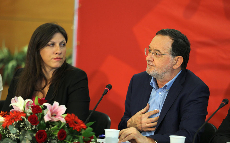 με-σημαία-του-το-ιερό-δικαίωμα-στην-άγν-2100571