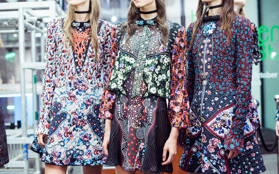 η-κοσμολογία-της-μαίρης-κατράντζου-2103022