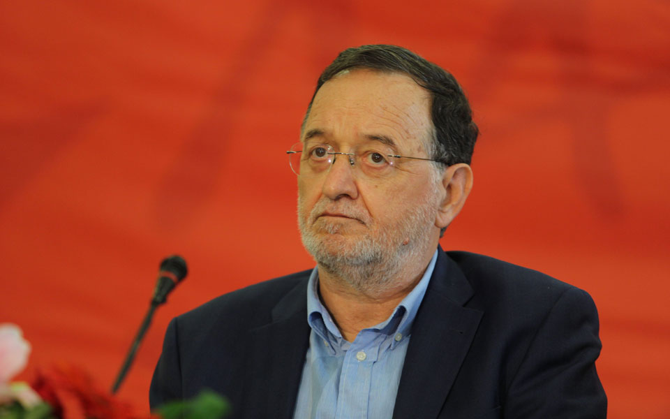 π-λαφαζάνης-υπέρ-επιστροφής-στη-δραχμ-2100500