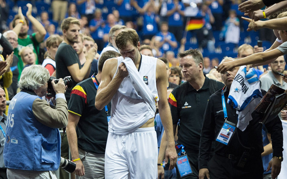 τα-δάκρυα-του-σπουδαίου-νοβίτσκι-2100898