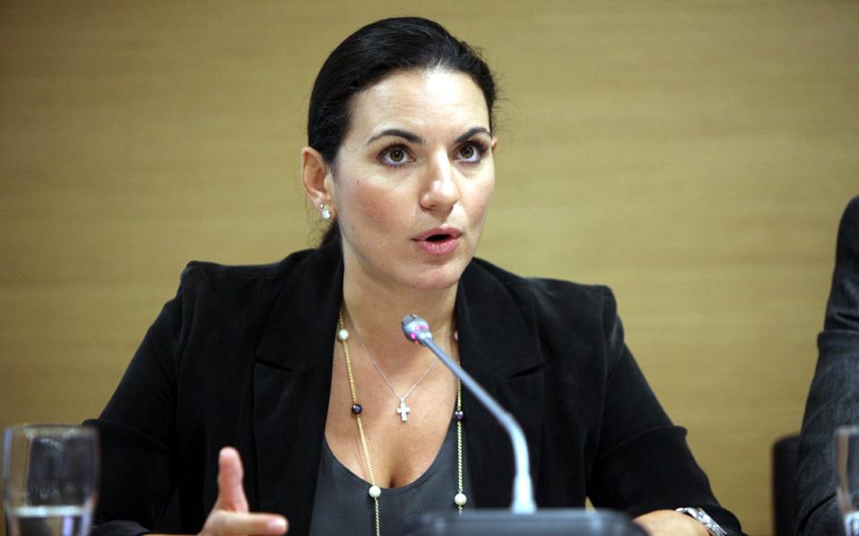 λιγότερες-γυναίκες-στη-νέα-σύνθεση-το-2102400