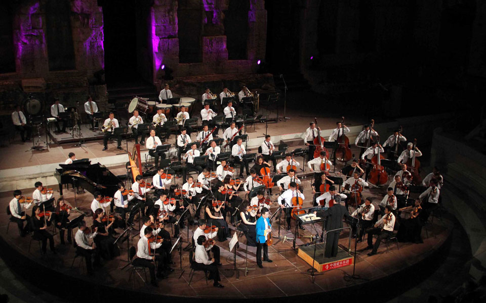 ορχήστρα-με-ιδιαίτερη-ηχητική-υπογρα-2100755