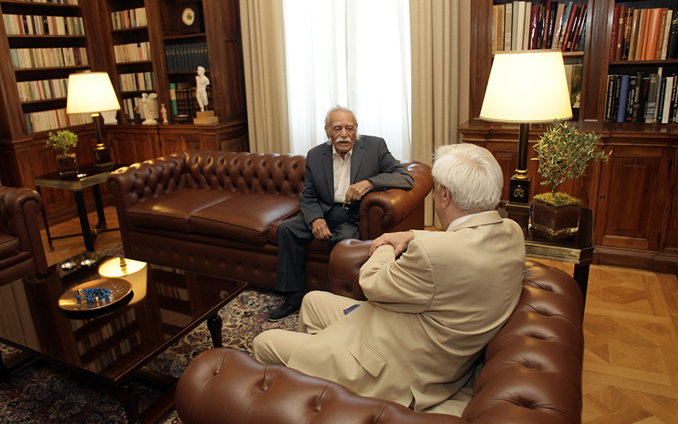 συνάντηση-παυλόπουλου-γλέζου-με-επί-2100739