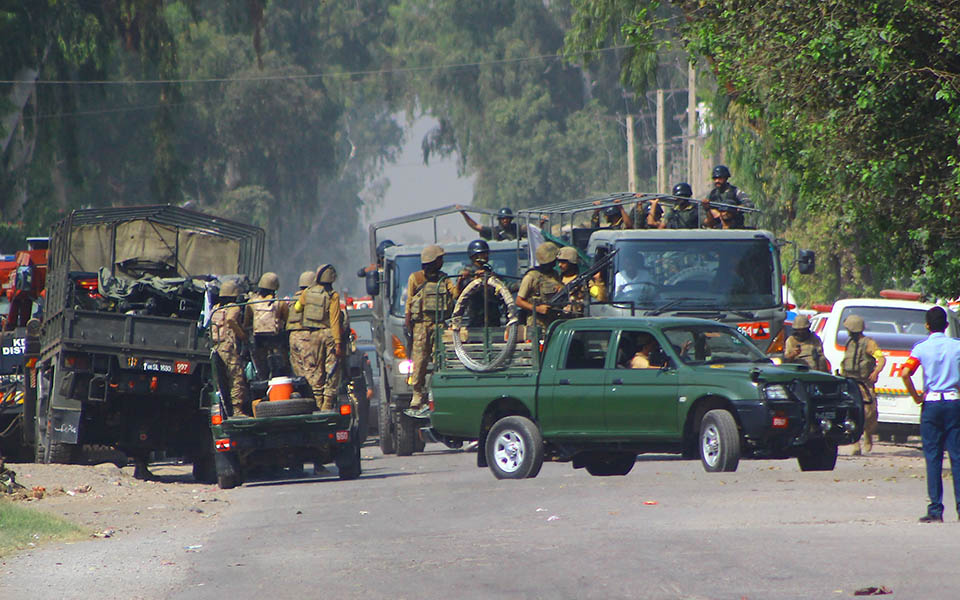 πολύνεκρη-επίθεση-των-ταλιμπάν-σεαερ-2102110