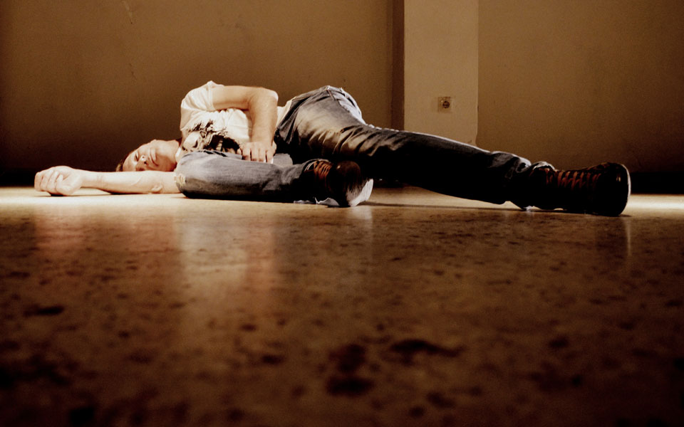 παράσταση-για-τον-ξένο-και-τον-παρία-2102821