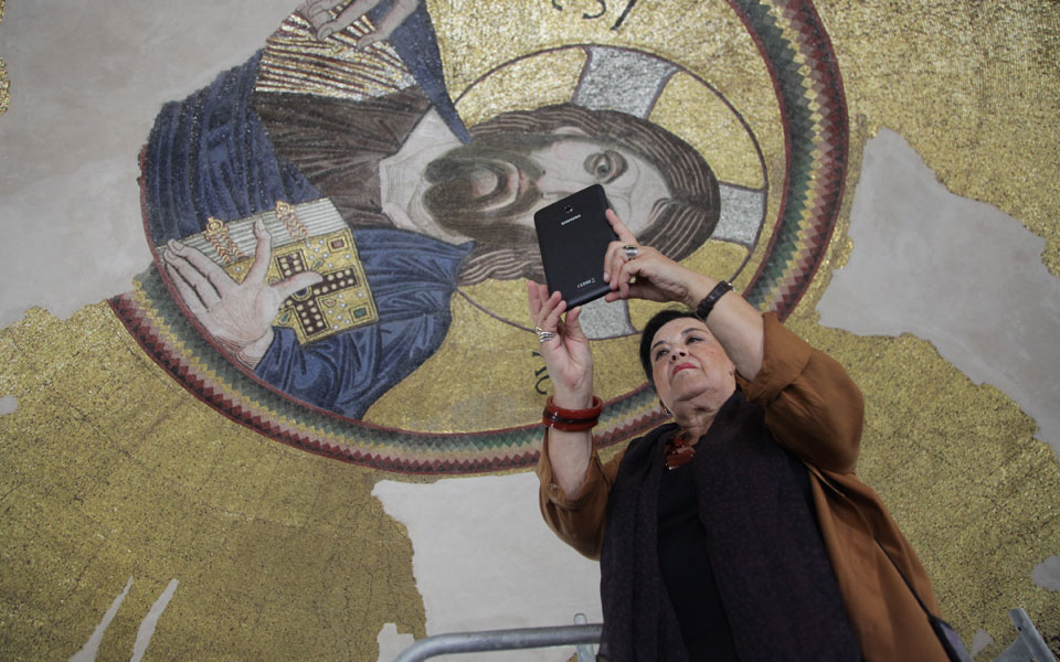 πρόσωπα-2101819