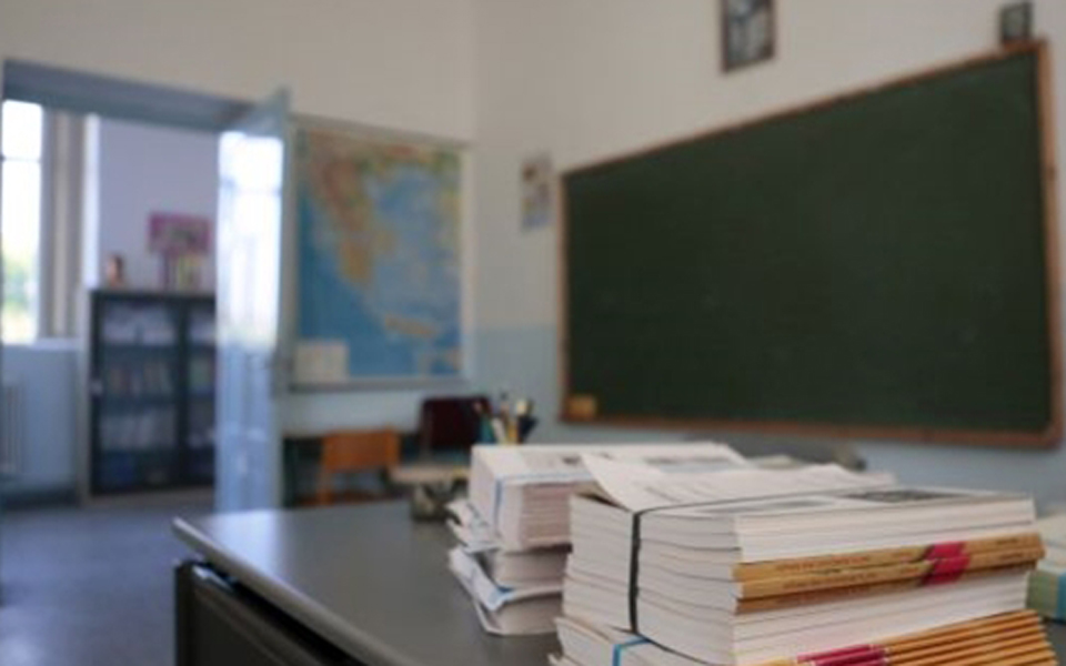 πράσινο-φως-κουρουμπλή-για-προσλήψ-2103468