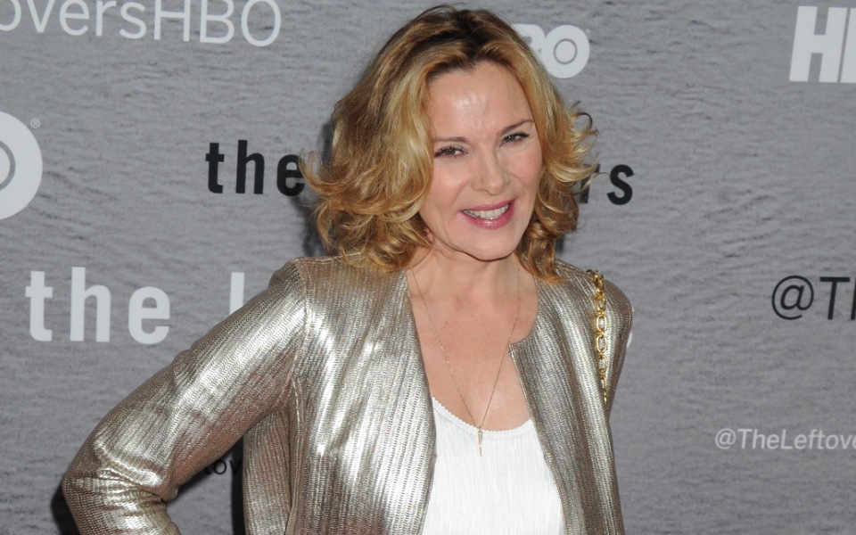 kim-cattrall-νιώθω-ότι-είμαι-μητέρα-γιατί-ενδια-2101828