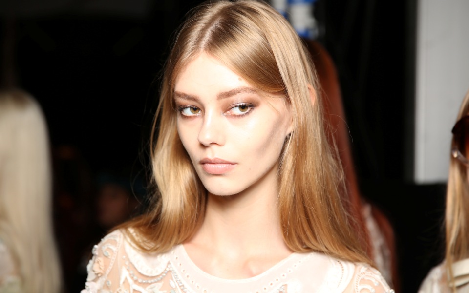 μάσκαρα-αποκτήστε-τέλειες-βλεφαρίδε-2103127