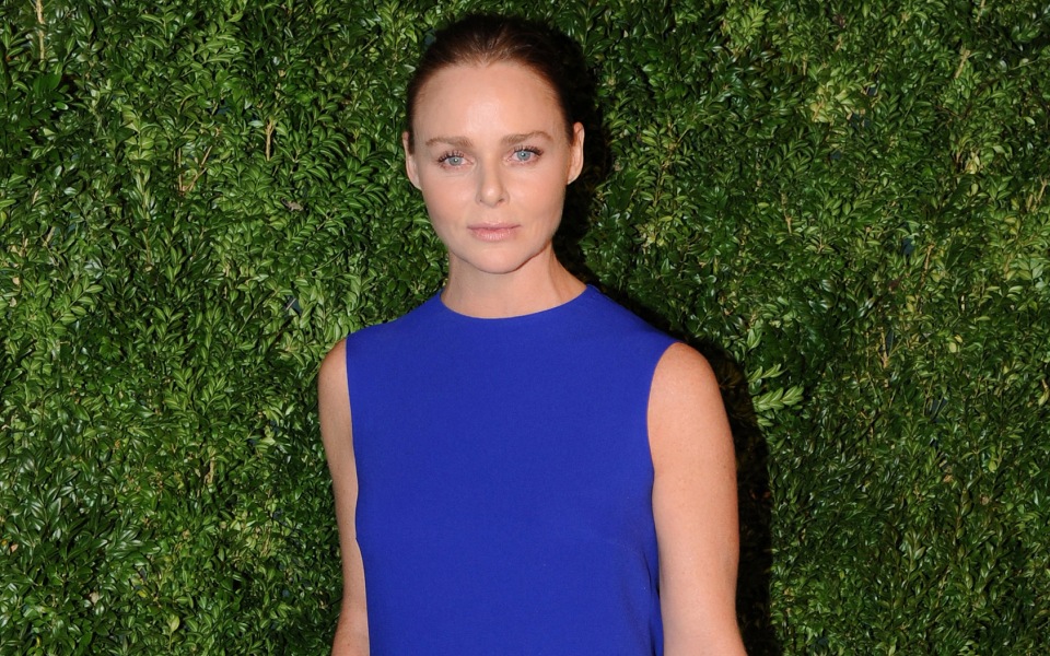 h-stella-mccartney-σχεδιάζει-για-τις-γυναίκες-που-έχο-2102496