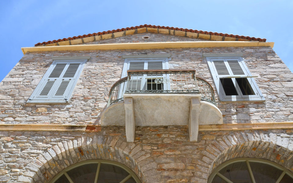 διασώζοντας-τα-κτίρια-της-σύρου-2102267