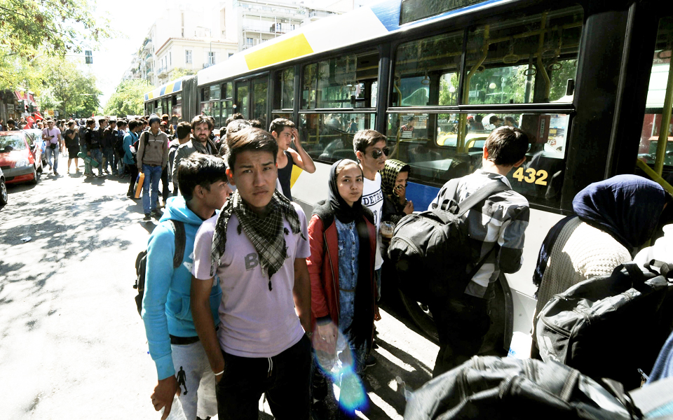 αδειασε-η-πλατεία-βικτωρίας-άγνωστο-γ-2104132