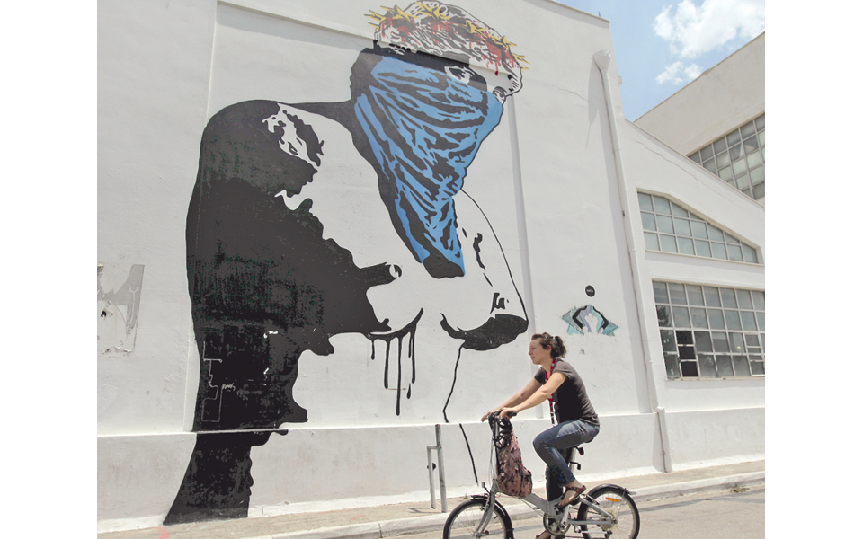 εχουμε-βαρεθεί-να-ακούμε-ότι-η-κρίση-εί-2106189