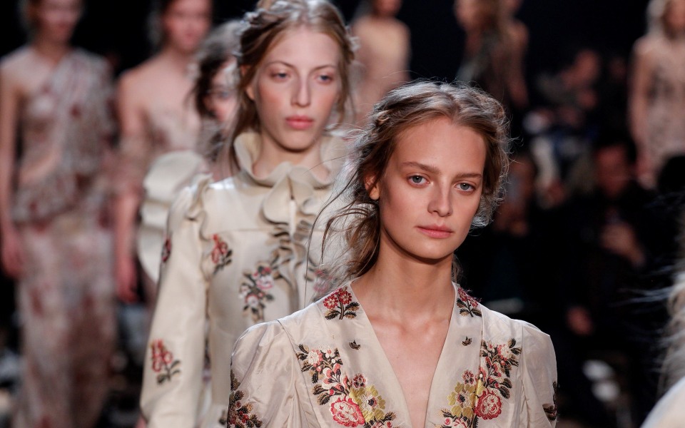 alexander-mcqueen-η-νέα-ρομαντική-κολεξιόν-2104580