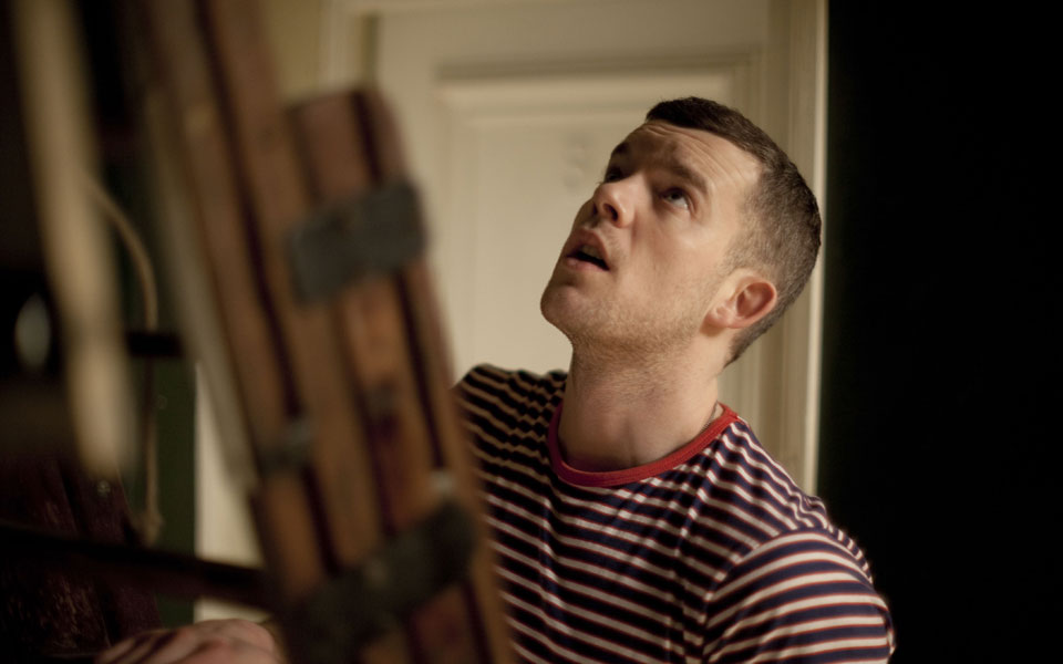 πίσω-από-τις-κλειστές-πόρτες-2105325