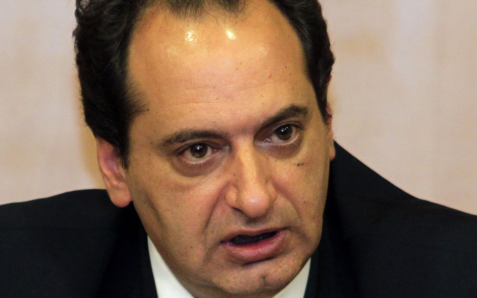 υποσχέσεις-για-το-εσπα-ερήμην-της-κομι-2105295