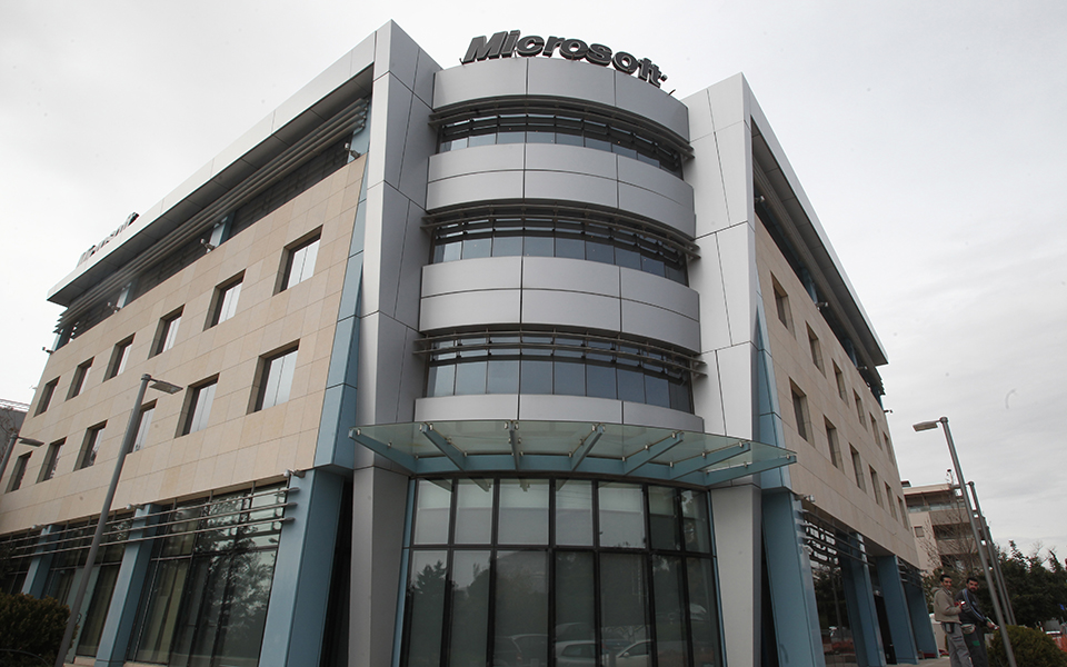 microsoft-δεν-ματαιώνονται-τα-επενδυτικά-μας-2108278
