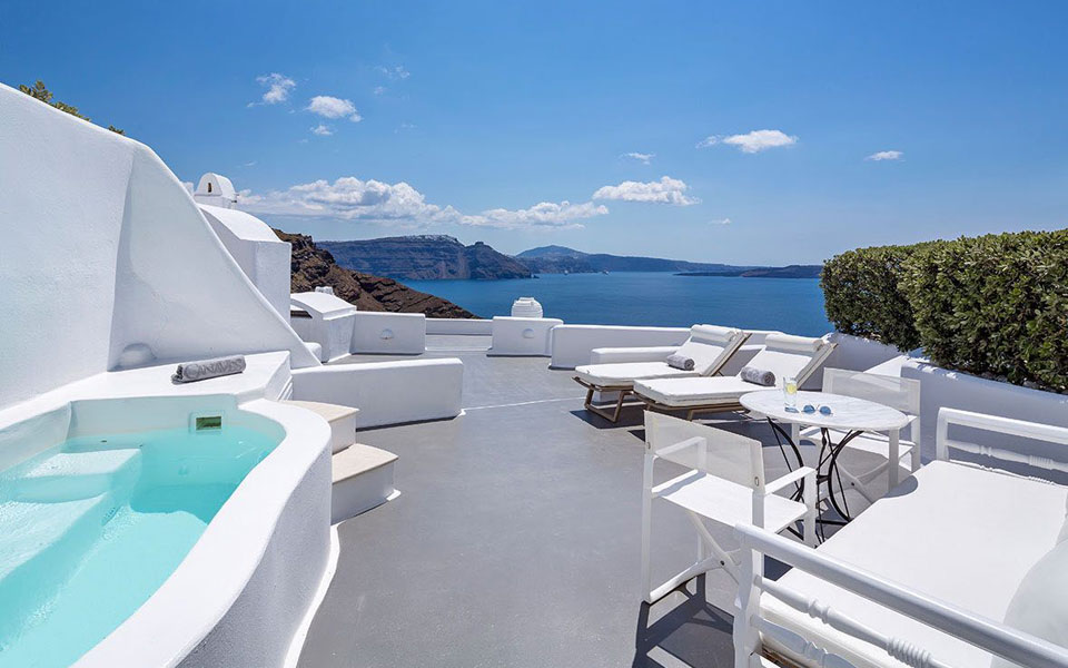 tο-canaves-oia-santorini-καλύτερο-resort-στην-ευρώπη-2106980