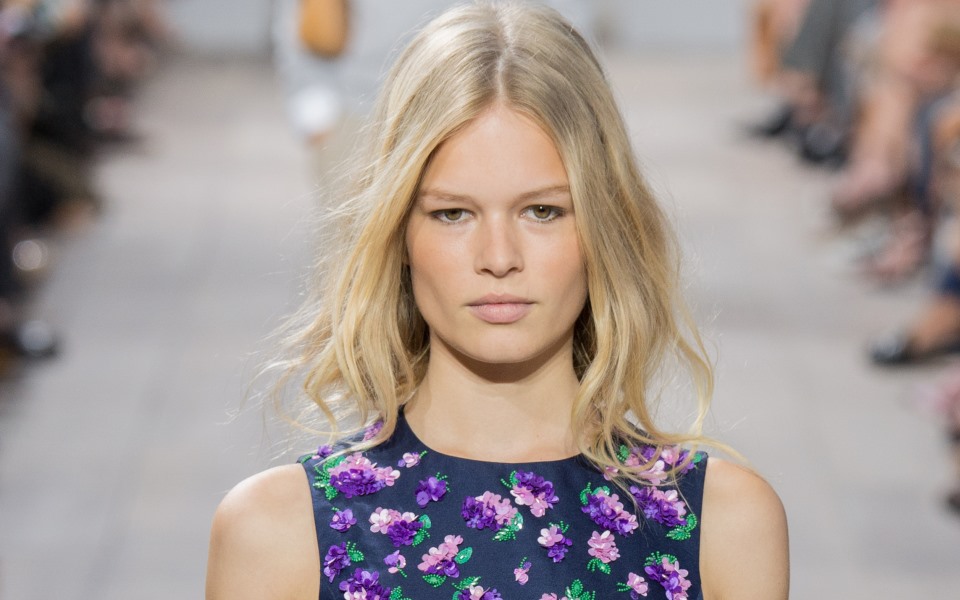 λαμπερά-μαλλιά-top-προϊόντα-προστασίας-2104287