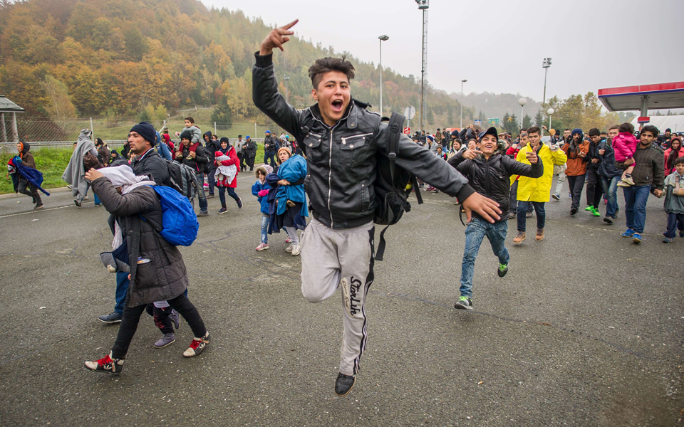 γ-λάζαρ-να-απελαύνονται-όλοι-στην-ελλ-2108247