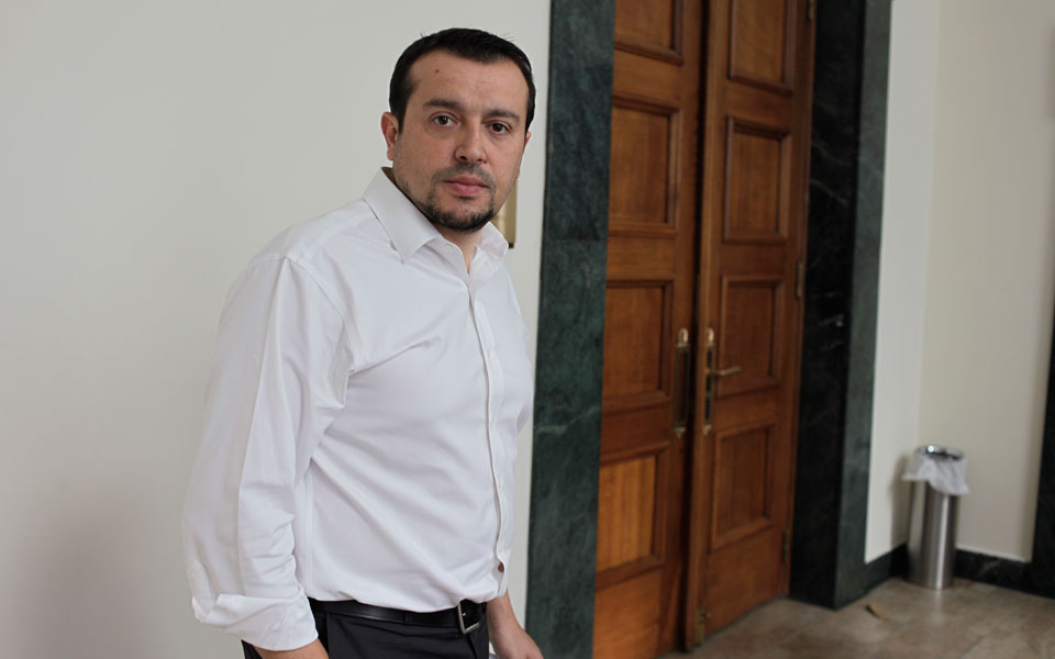 θύελλα-αντιδράσεων-στον-νόμο-εξπρές-2106940