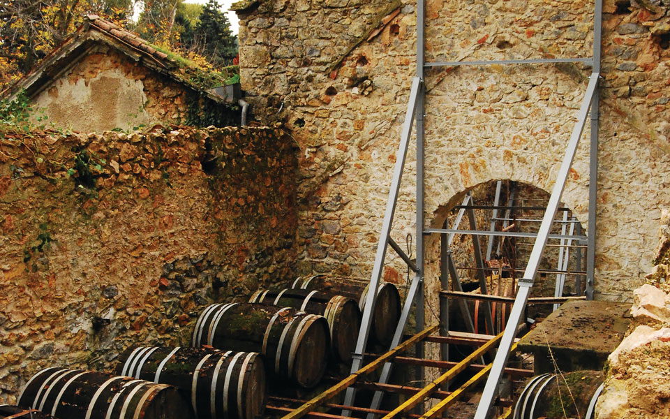 με-οκτώ-έτοιμες-μελέτες-το-τατόι-είναι-2105307