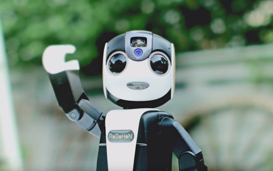 το-πρώτο-ανθρωποειδές-κινητό-που-περπ-2105018