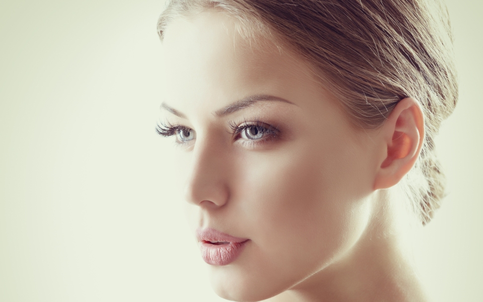 λάμψη-και-ενυδάτωση-με-μια-μάσκα-προσώ-2107456