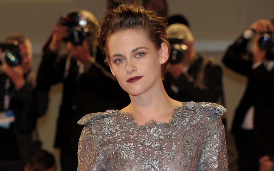 στα-παρασκήνια-της-φωτογράφησης-της-kristen-s-2106019