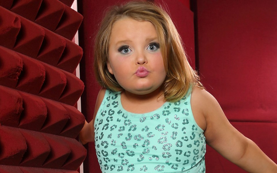 5-εξευτελιστικές-τηλεοπτικές-συνήθει-2105883