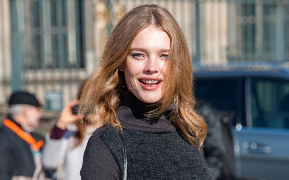 7-προϊόντα-για-τα-μαλλιά-που-πρέπει-να-έ-2107786