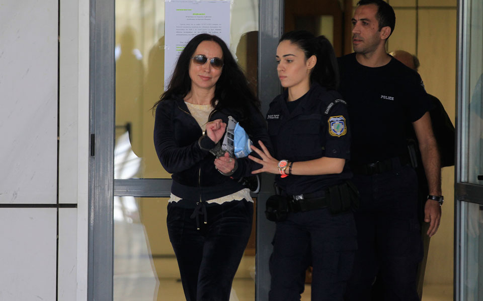 δεν-έχει-τα-χρήματα-της-εγγύησης-η-βίκυ-2106071