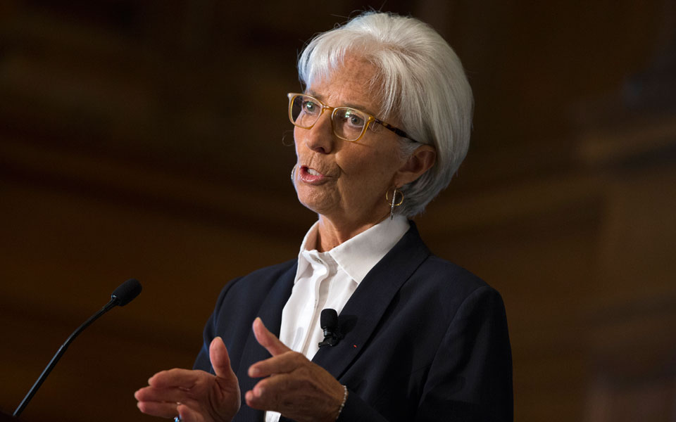 κεφάλαια-40-δισ-δολ-εγκατέλειψαν-στο-τρ-2103923