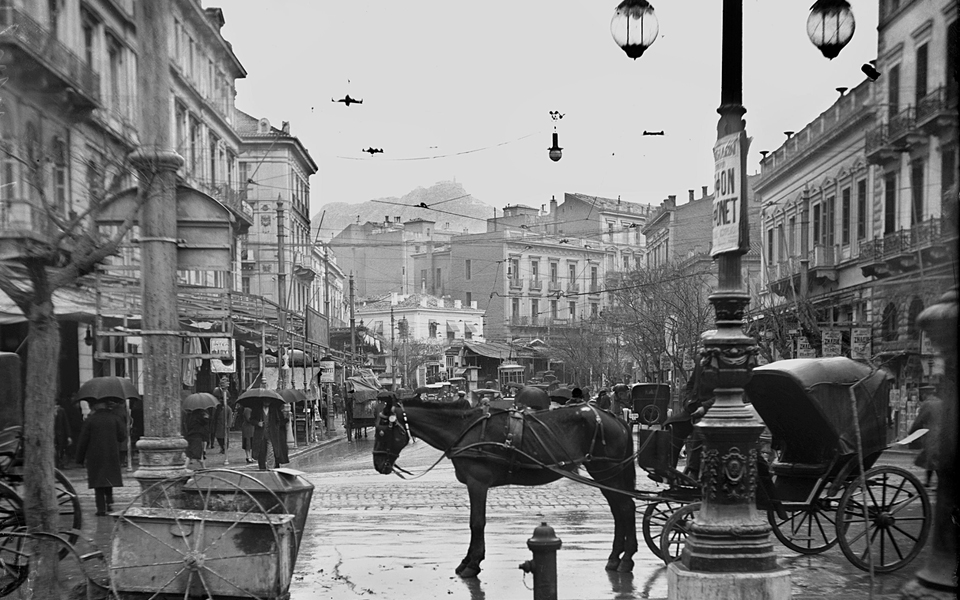 επί-δέκα-οικοδομών-μόνον-η-μία-κτίζετ-2109159