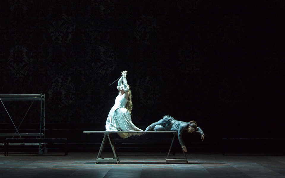 καπουλέτοι-και-μοντέκκοι-δυναμική-2110612