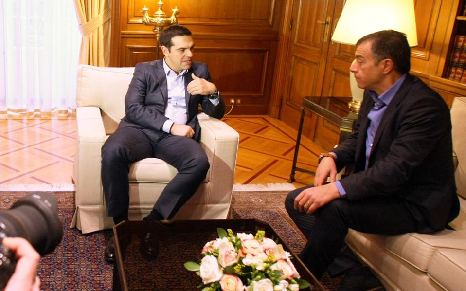 σκληρός-διάλογος-θεοδωράκη-τσίπρα-2112255