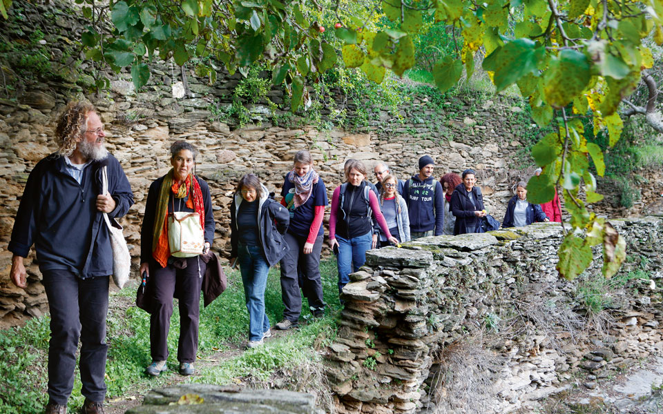 ανδρος-βραβευμένα-μονοπάτια-2108664