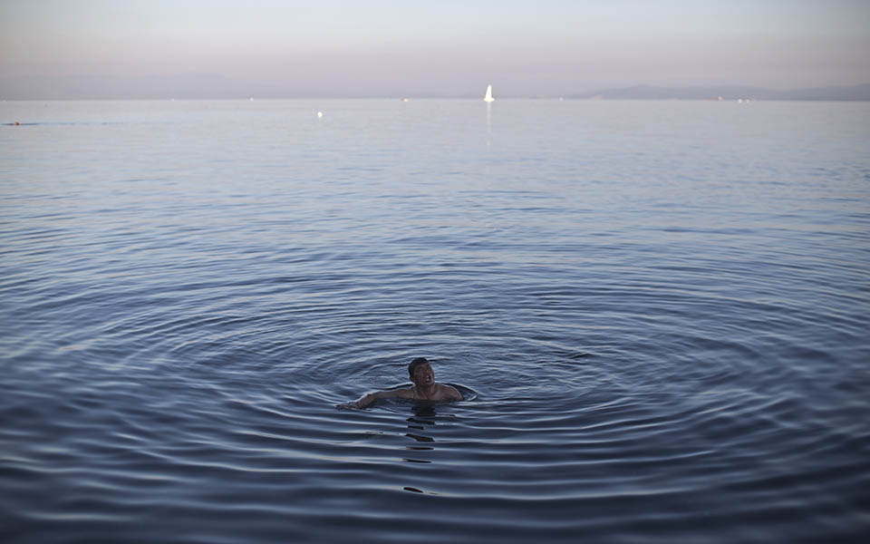 δύο-παιδιά-ανασύρθηκαν-νεκρά-σε-ναυάγ-2109073