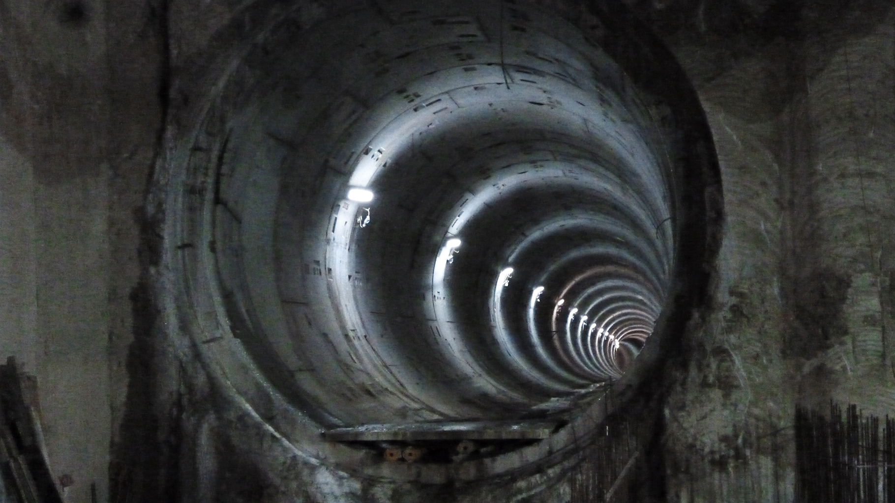 κάτω-από-τη-γη-2110455