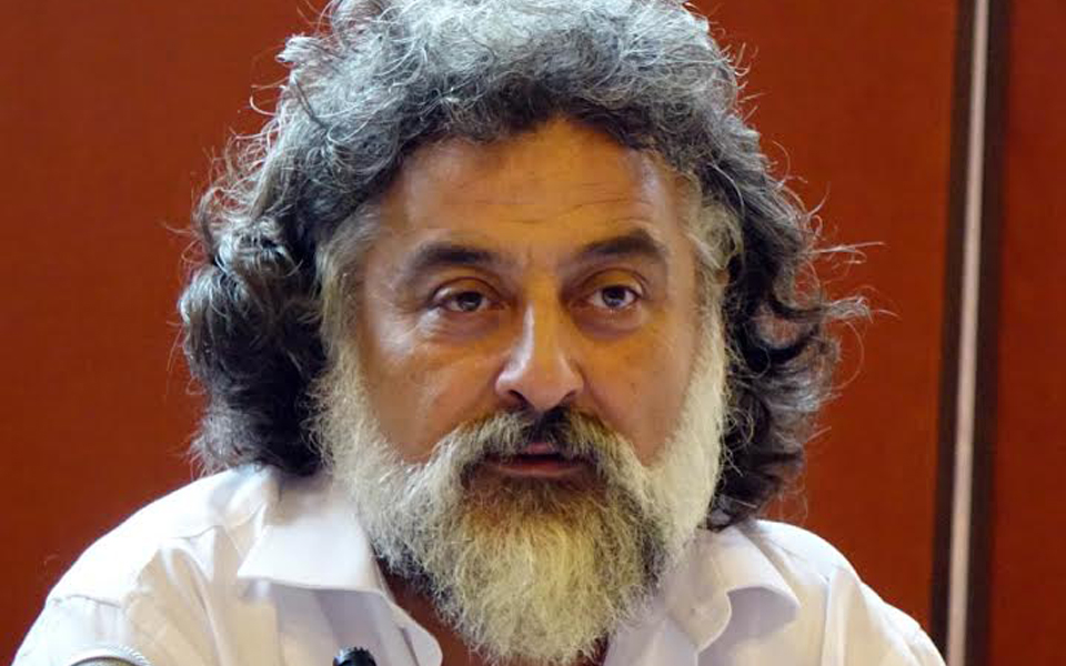 ενα-καλό-νέο-και-μερικές-απορίες-2112016