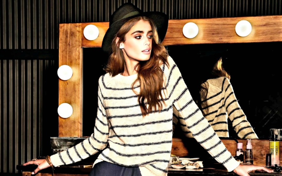 σκλάβα-10-ρούχων-μόνο-2109041