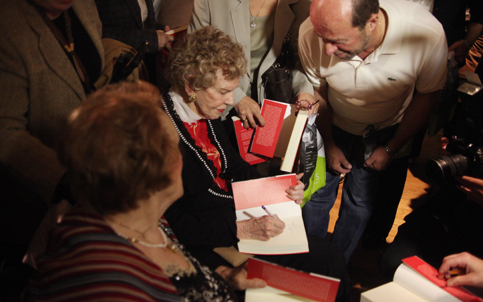 μονομαχίες-με-βιβλία-κάτω-από-τον-ήλ-2110424