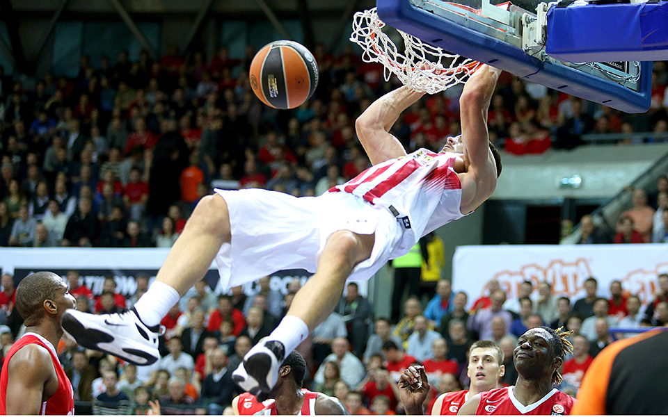 προχωρά-απτόητος-ο-ολυμπιακός-στην-ευ-2111084