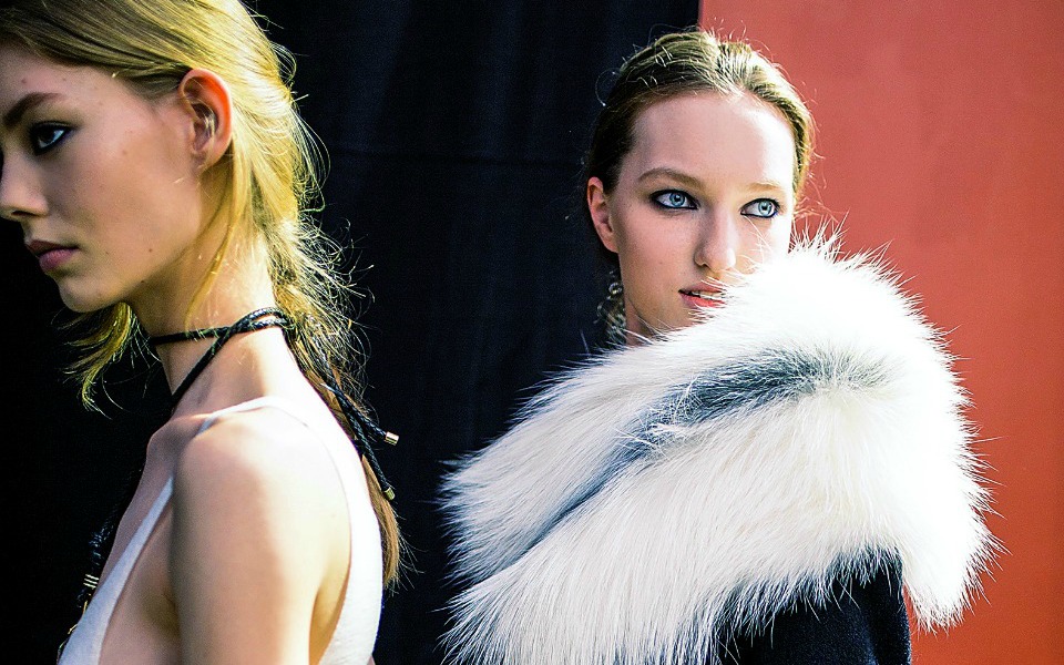 εκλεκτισμός-άσπρο-μαύρο-2111218