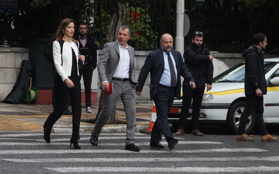 ορμητικό-το-ποτάμι-κατά-της-κυβέρνη-2112407